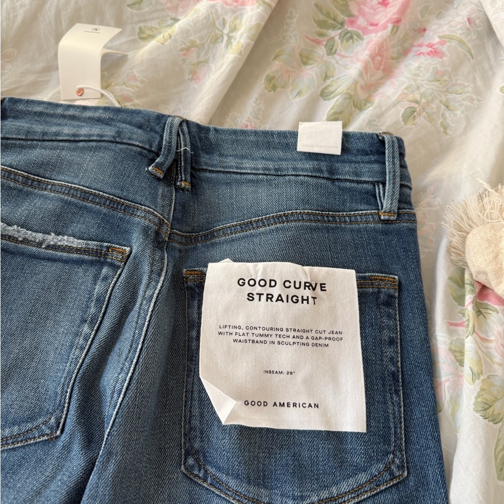 Good American jeans NWT, good curve straight - Picture 3 of 4